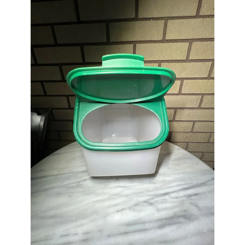 Tupperware Hunter Green Modular Mate  Flip Top Seal VTG Storage Container 8.3 L